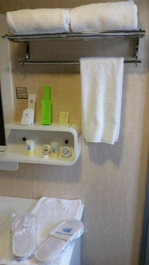 Continental Suite Farwaniya Кувейт Экстерьер фото