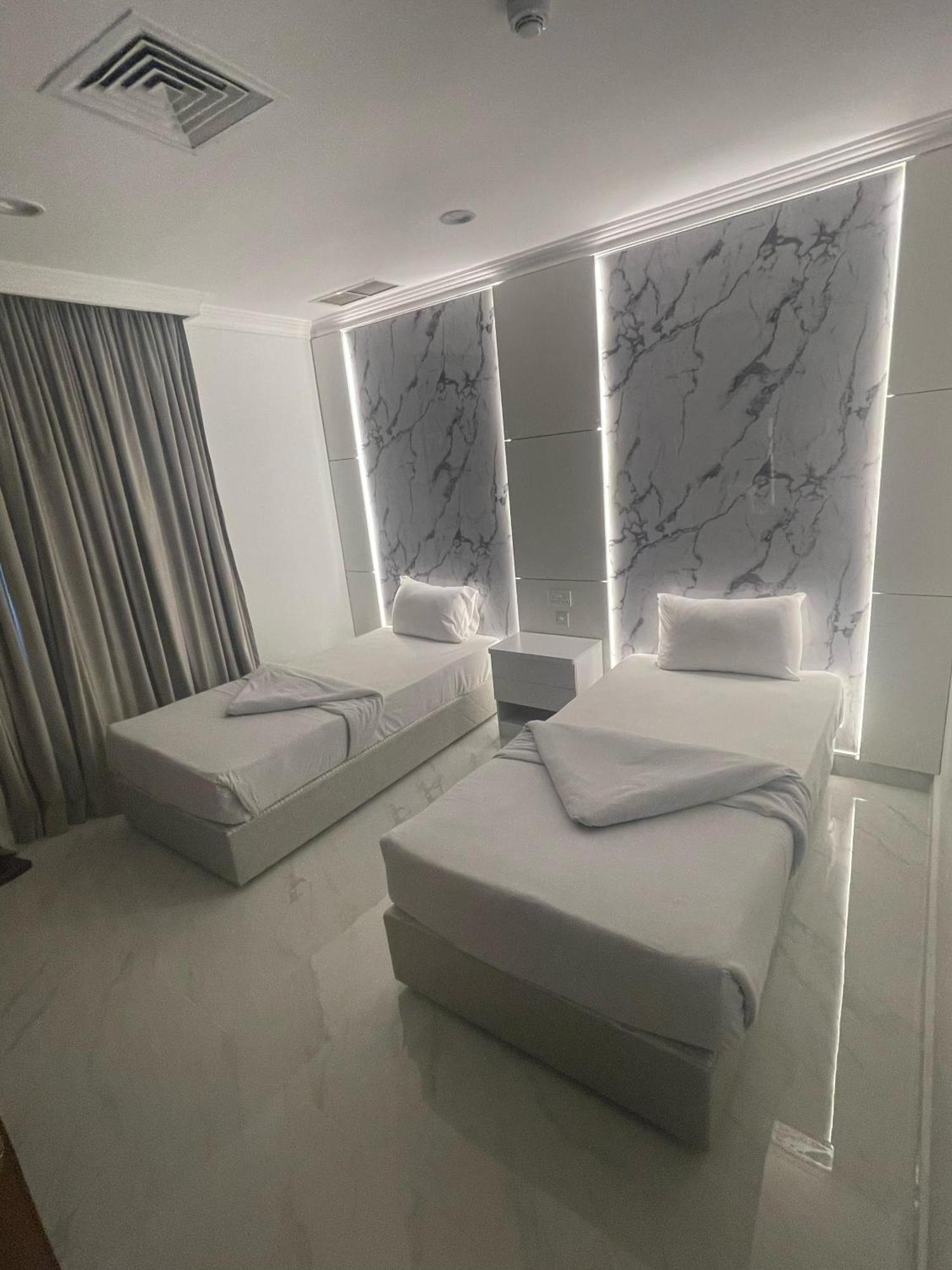 Continental Suite Farwaniya Кувейт Экстерьер фото