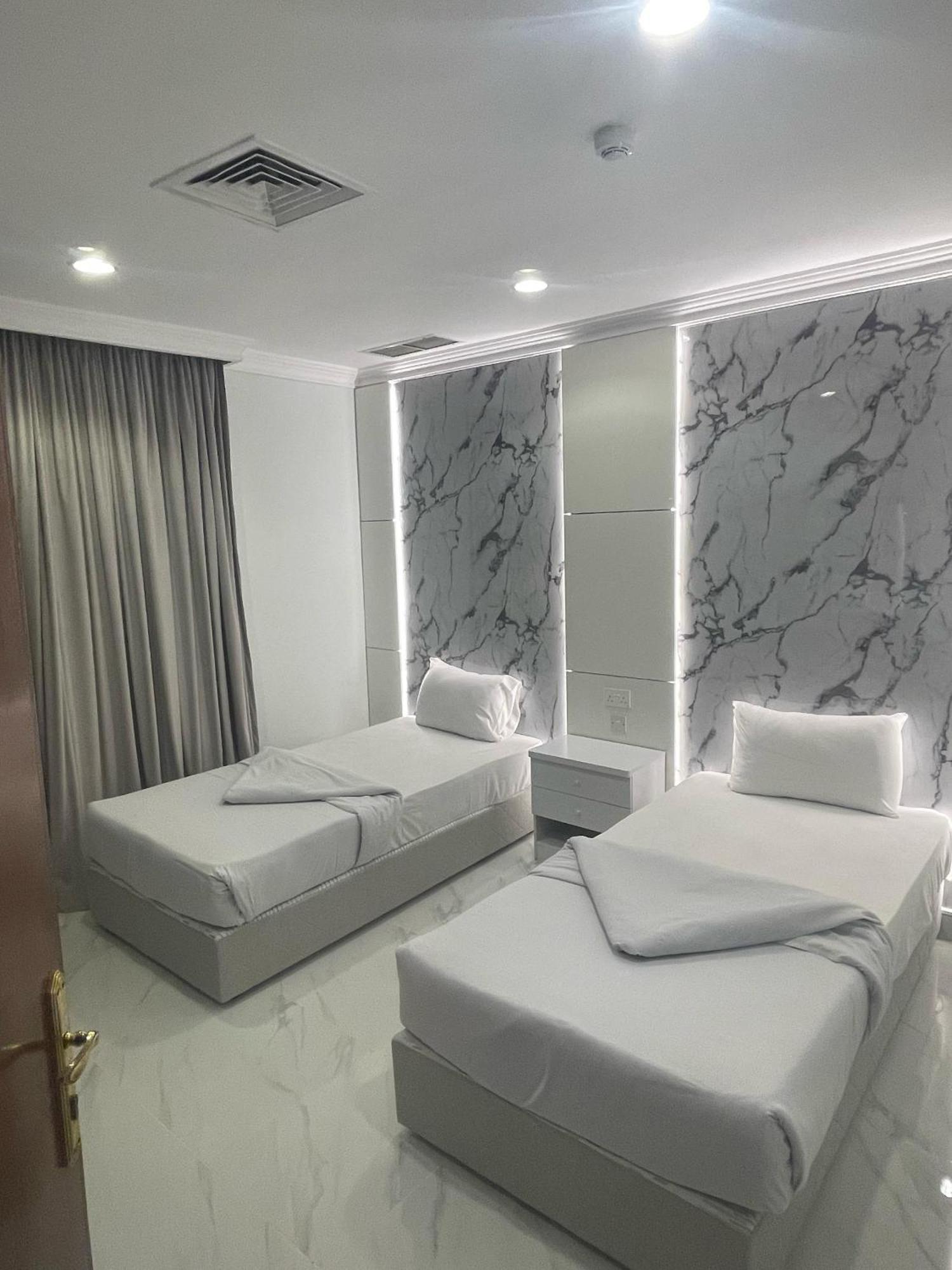 Continental Suite Farwaniya Кувейт Экстерьер фото