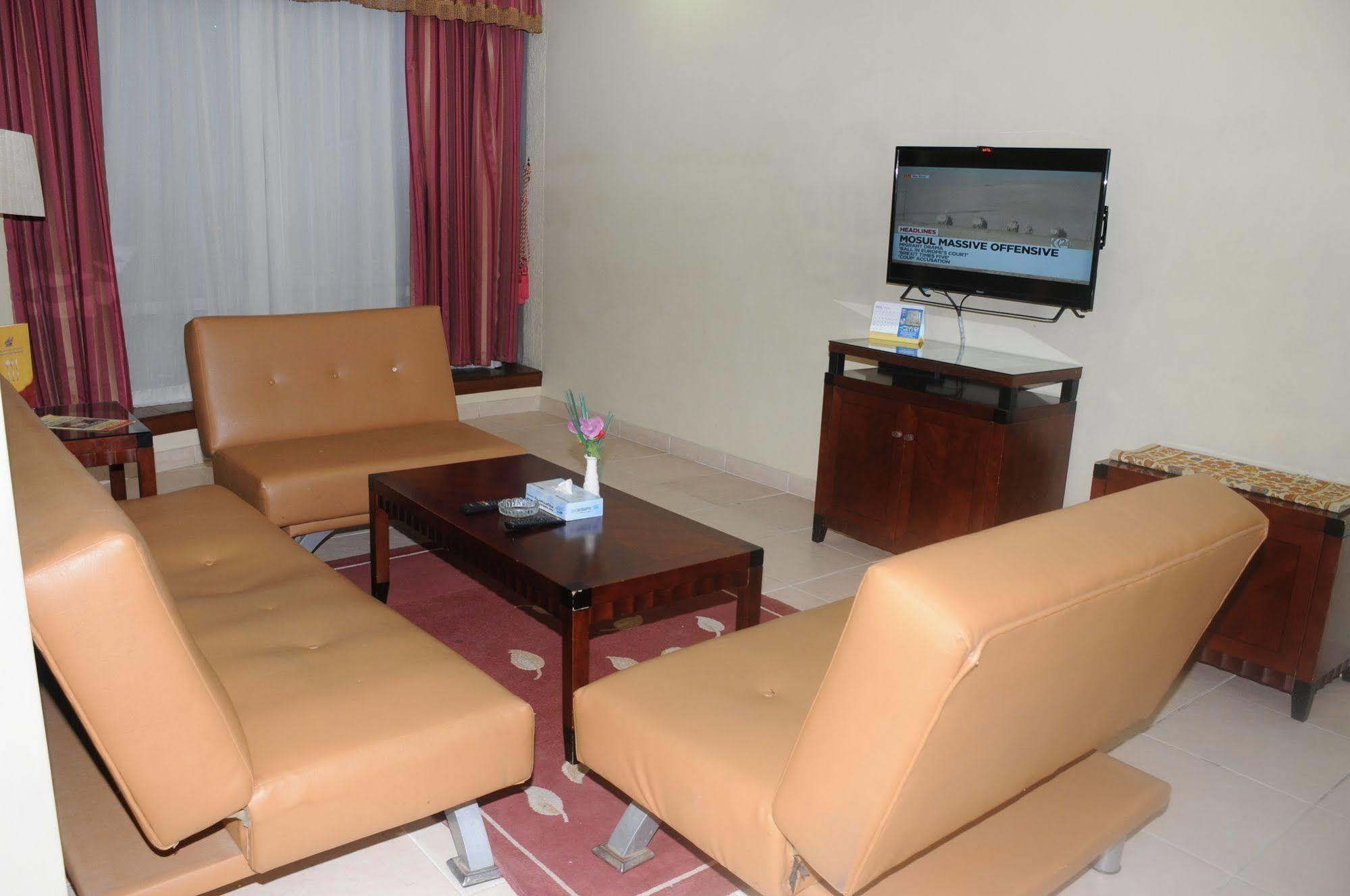 Continental Suite Farwaniya Кувейт Экстерьер фото