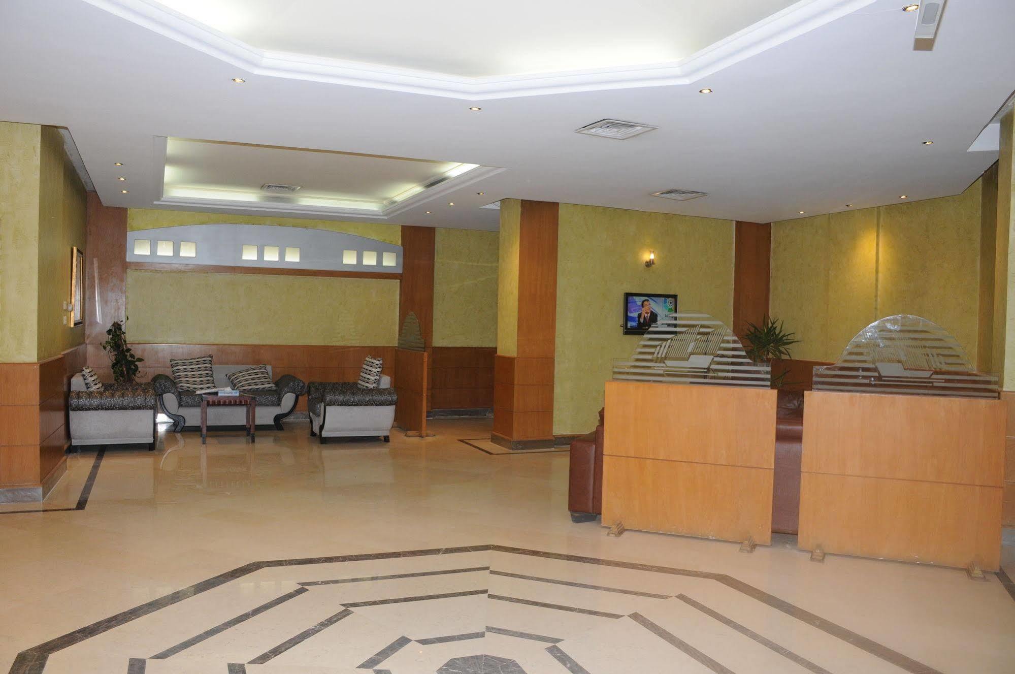 Continental Suite Farwaniya Кувейт Экстерьер фото